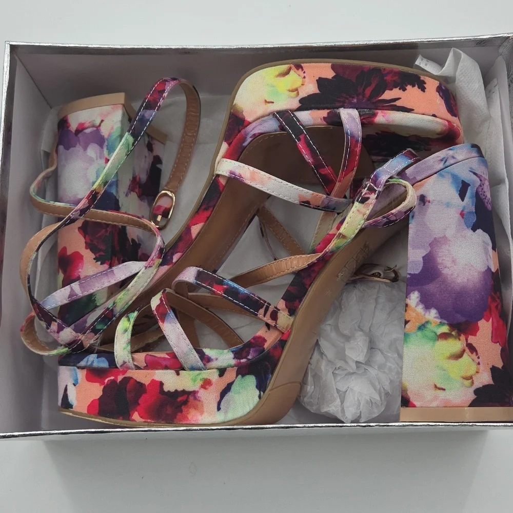 Floral Platform Strappt Sandals - Picture 2 of 16